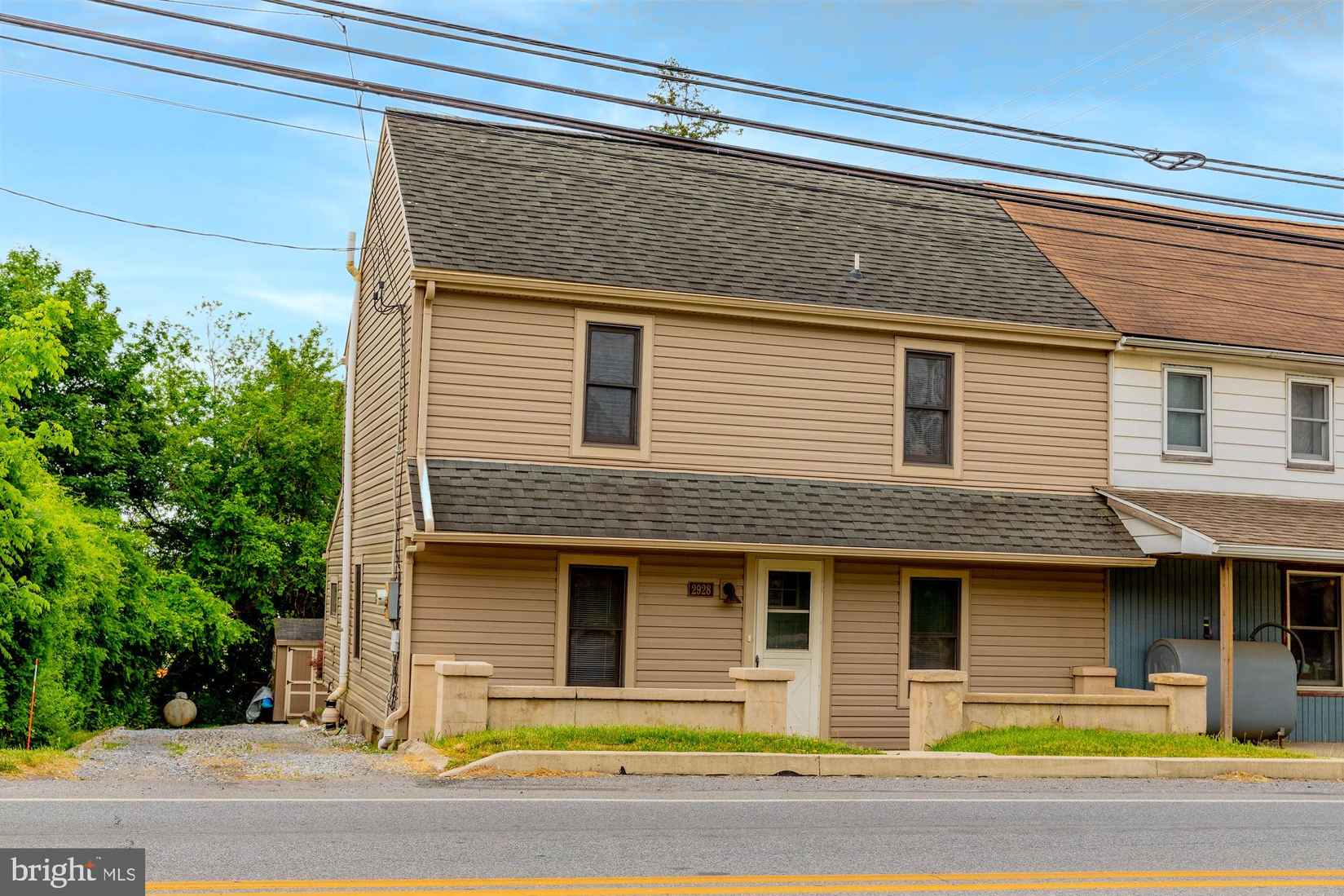 2928 LINCOLN Hwy  