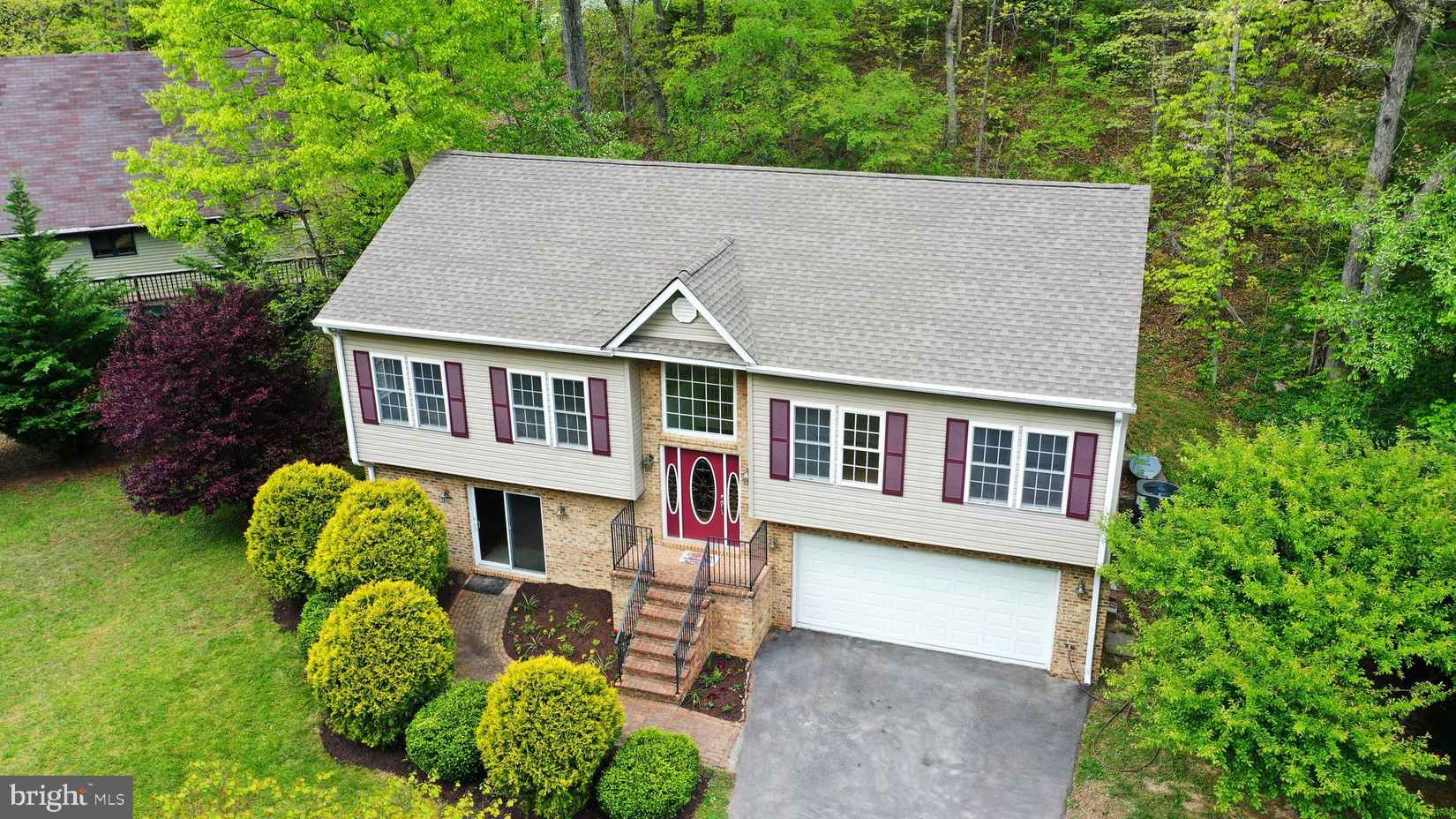 1125 LAKEVIEW Dr  