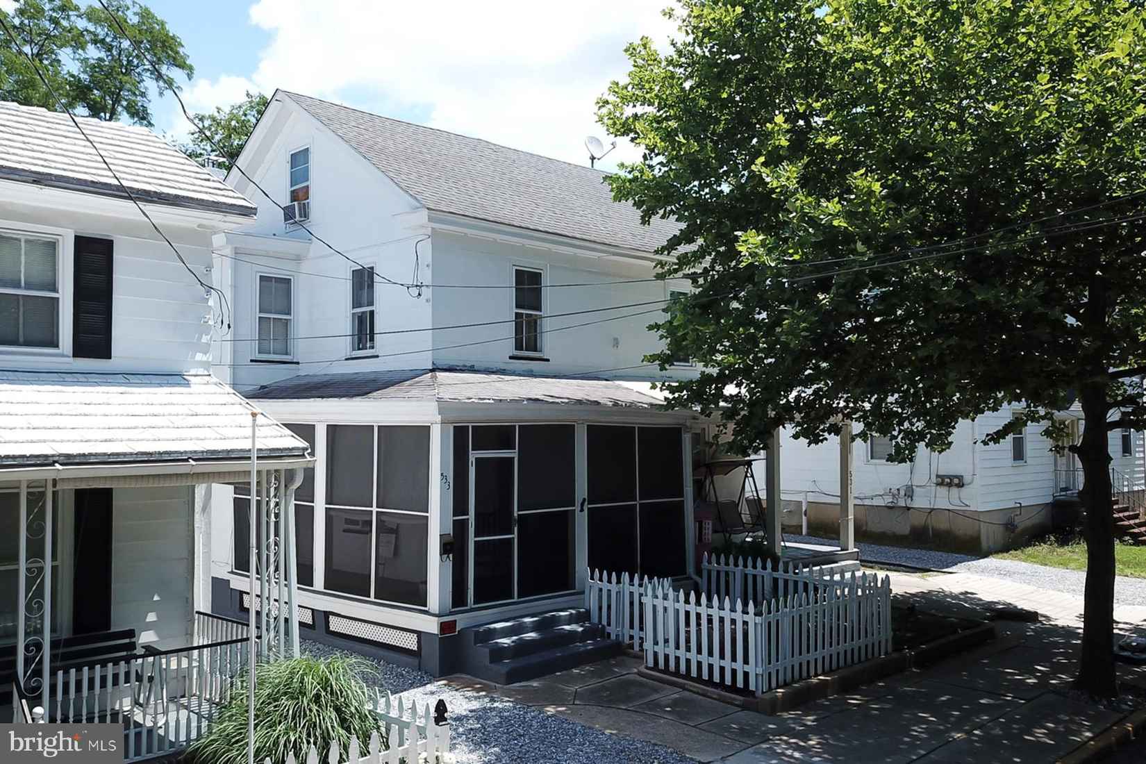533 Columbia Ave  
