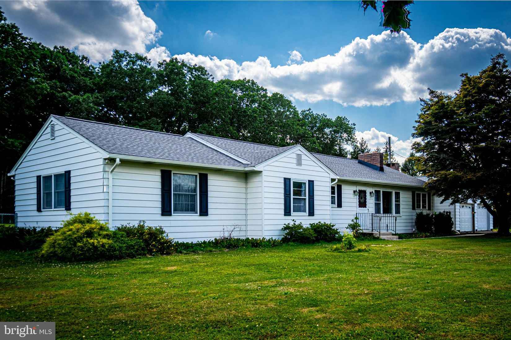 69 Willow Grv Rd  