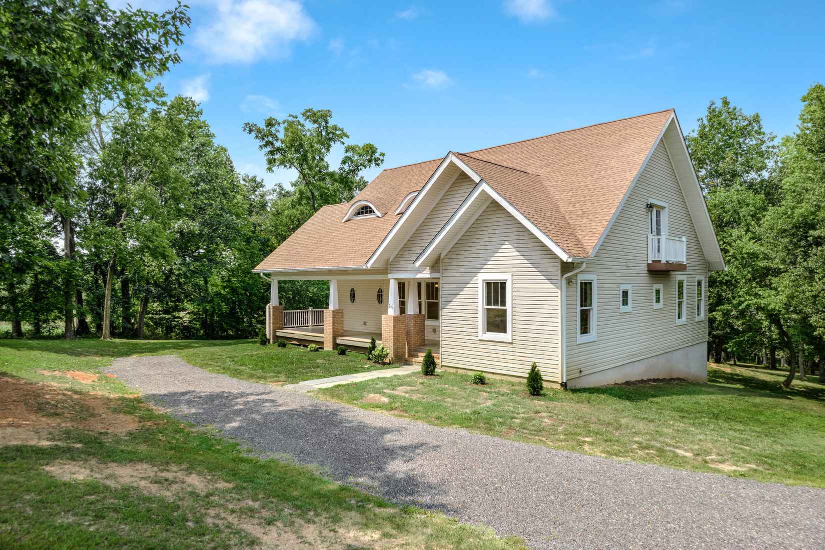 209 Pinewoods Rd  