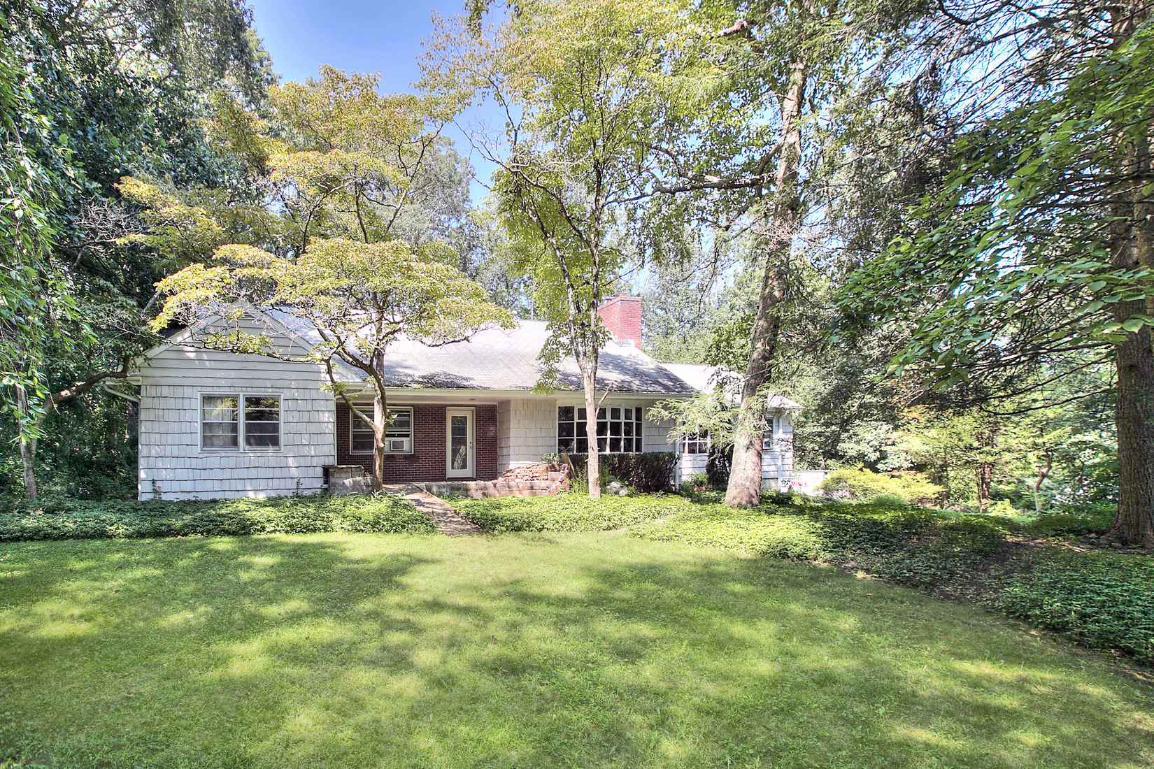 25 Hillcrest Rd  