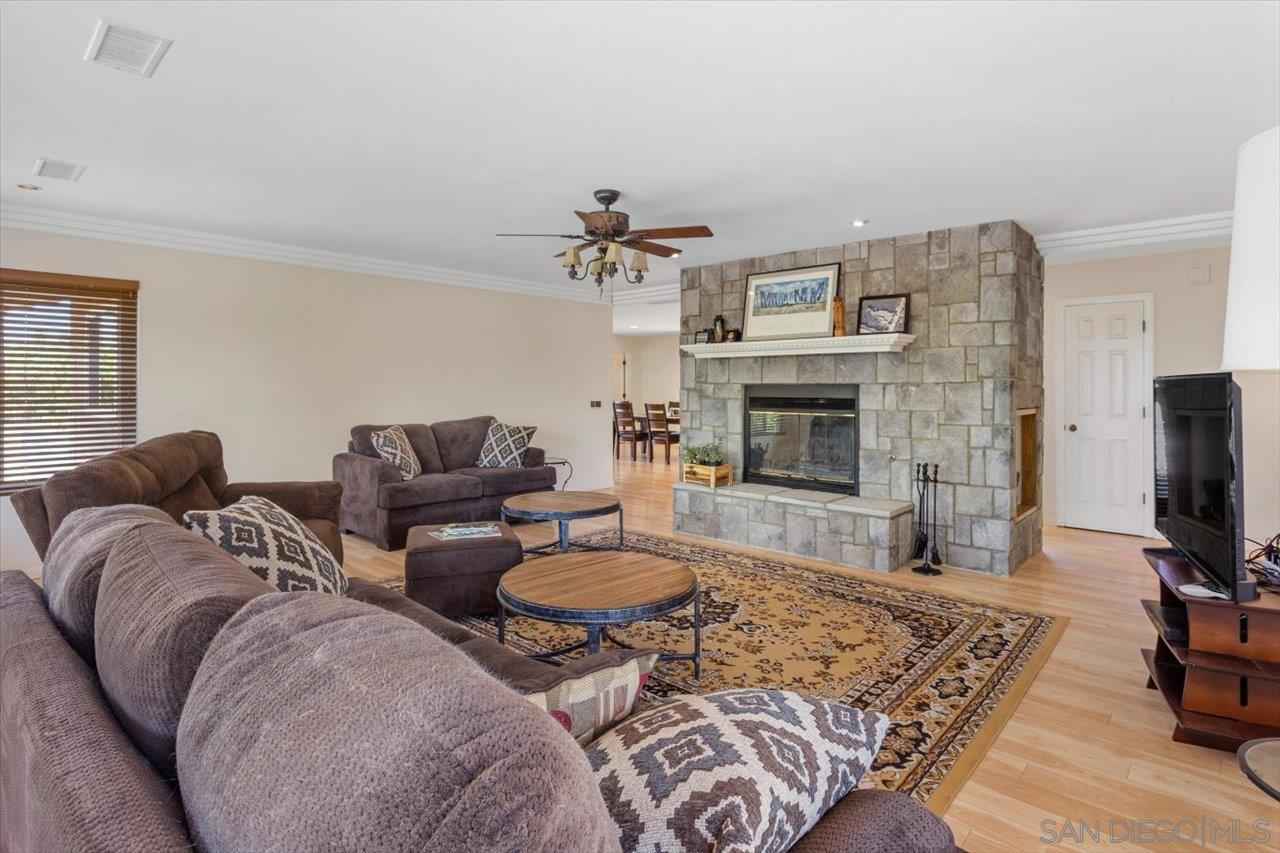 18707 Paradise Mtn Rd  