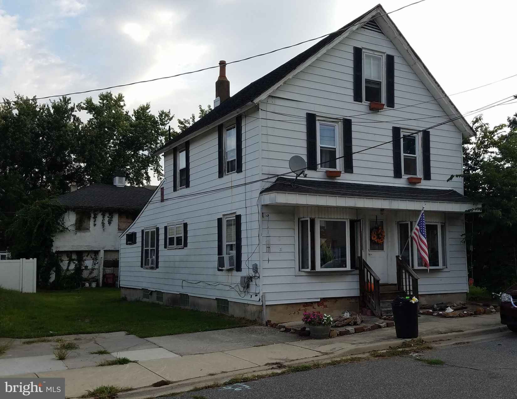 2 Main St  