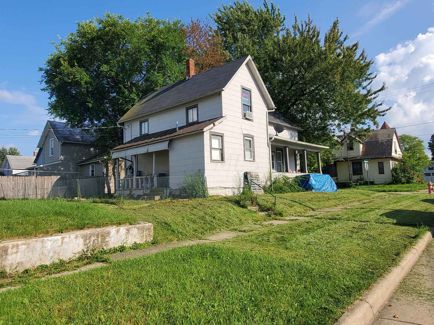 600 E Oakwood Ave  