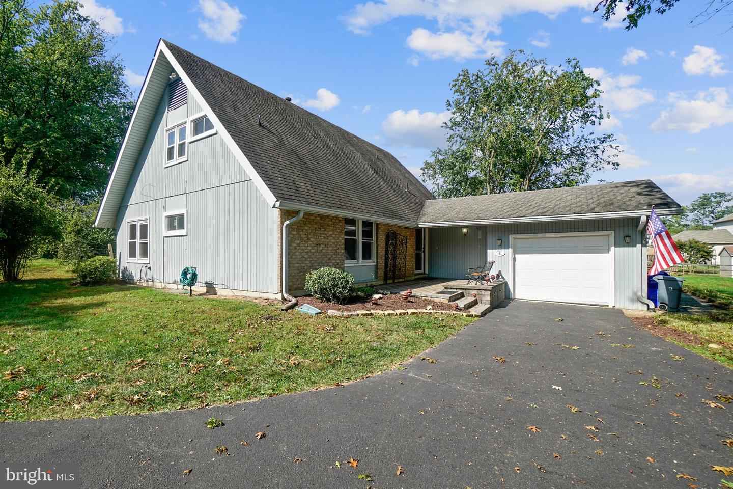 6 Heritage Hls Ct  