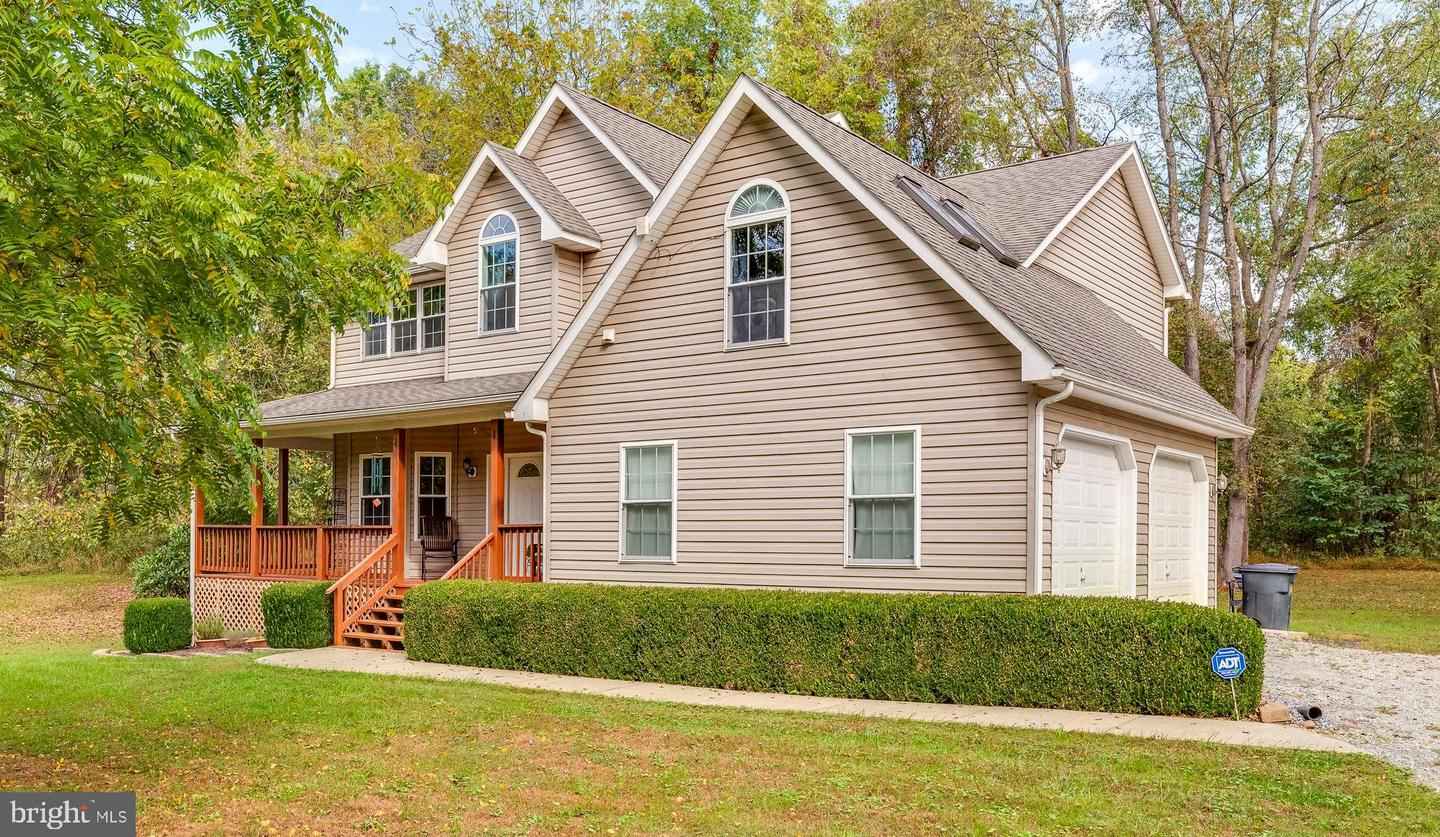 126 RIVERSIDE DR  