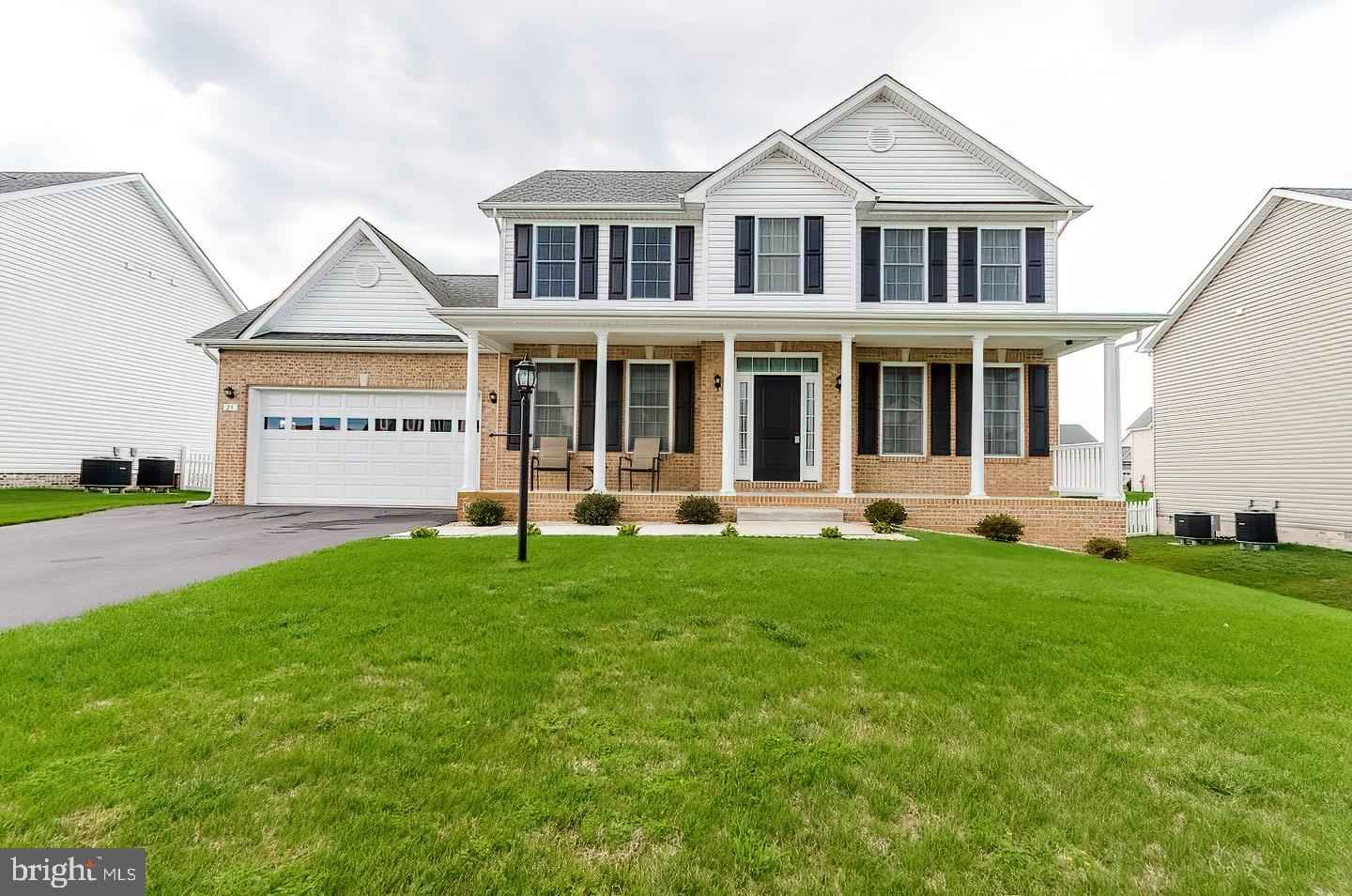 29 AZERA Dr  