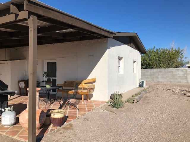 1304 W Utopia Rd  