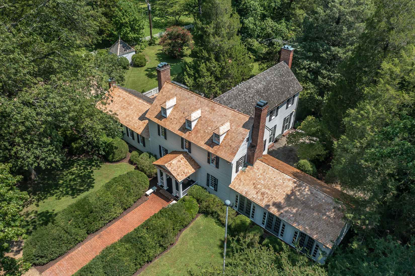 567 Seaford Ln  