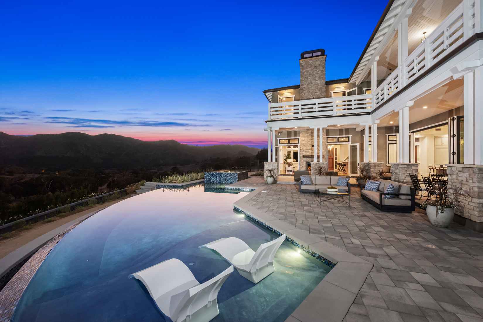 26767 Mulholland Hwy  