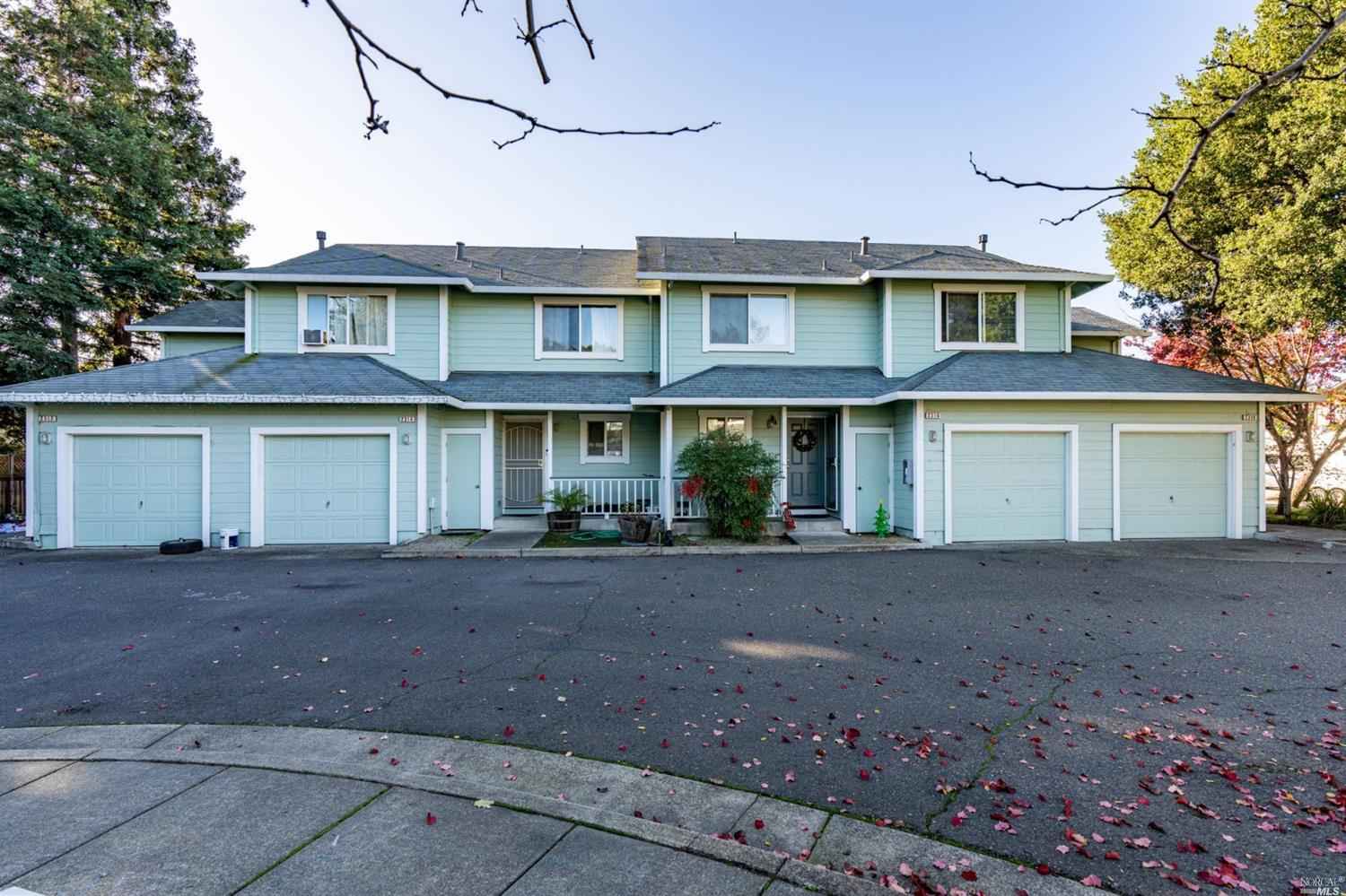 2304 Donahue Ave  