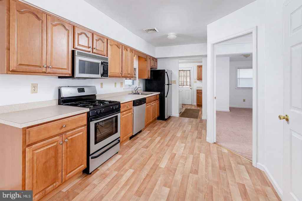 122 Michigan Rd  