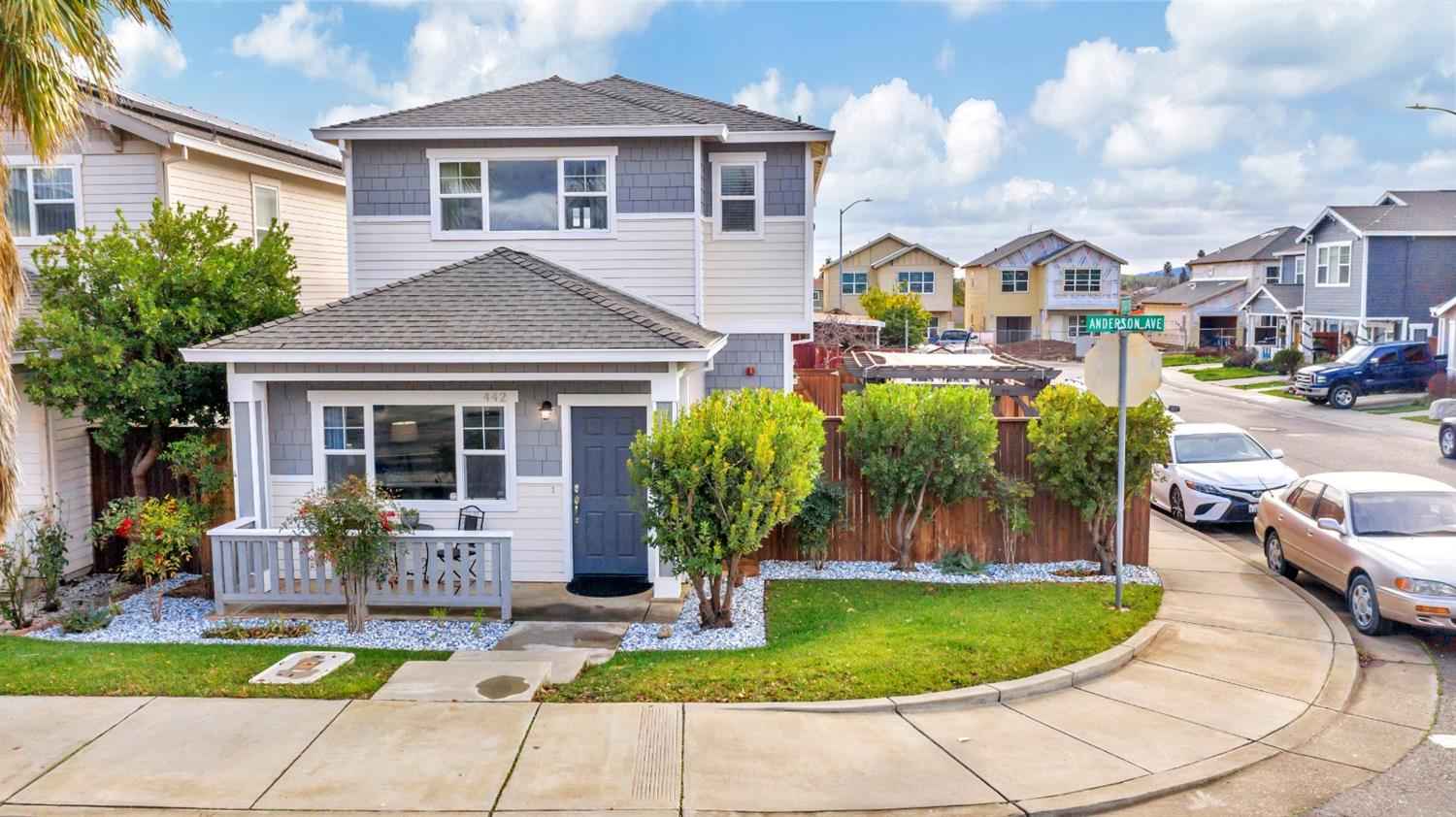 442 Anderson Ave  