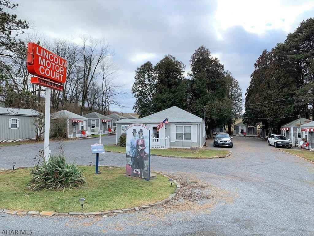 5104 Lincoln Hwy  