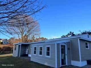 110 Red Hl Ln  
