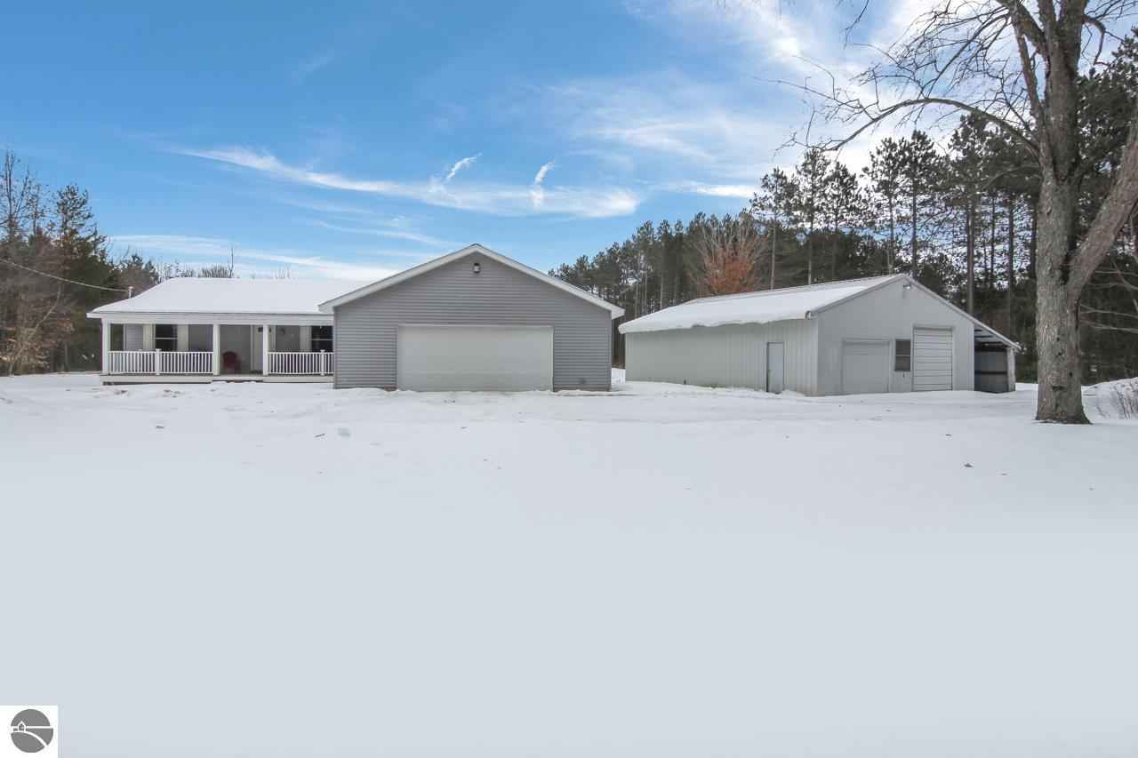 1227 N Betsie Riv Rd  