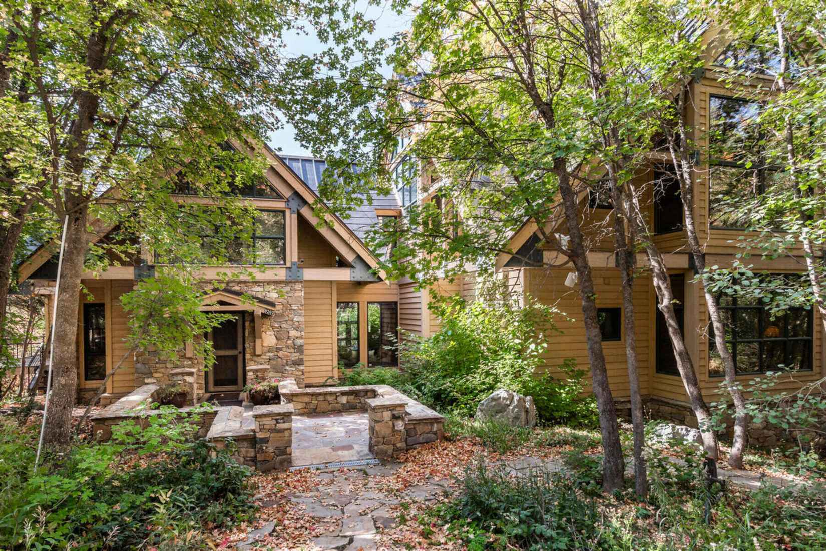 9267 N Mile 23  