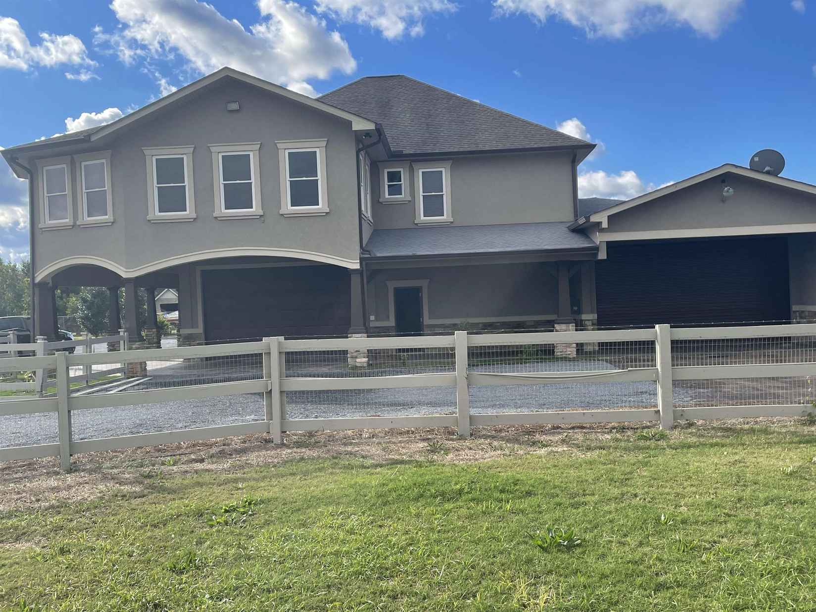 96 Bleckly Rd  