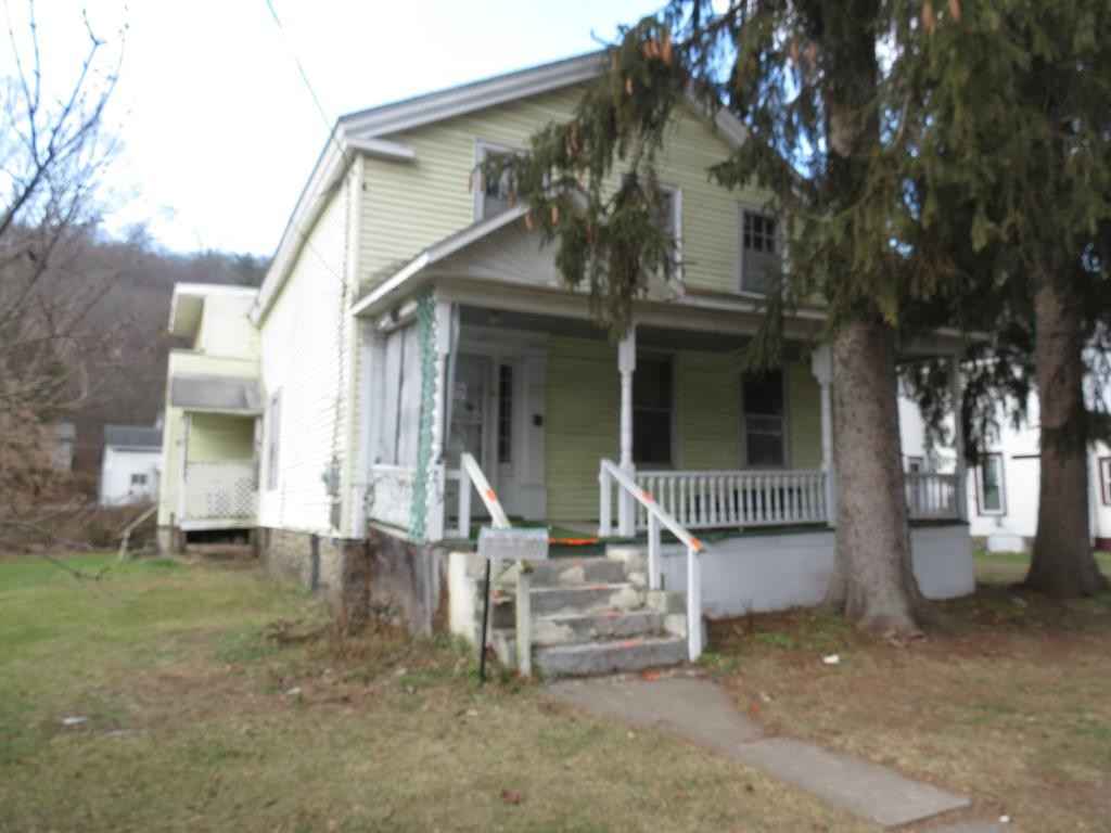 219 Montour St  