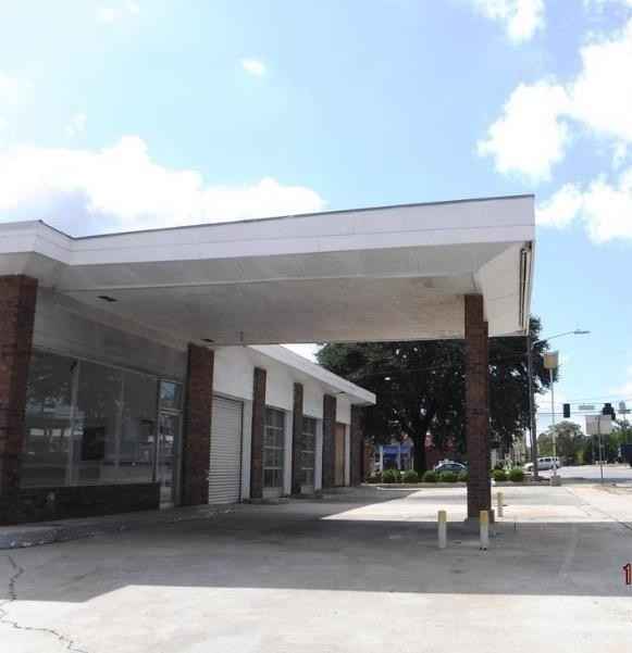 5018 5th And College  