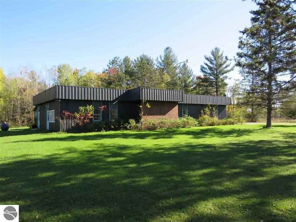 2799 Refinery Rd  