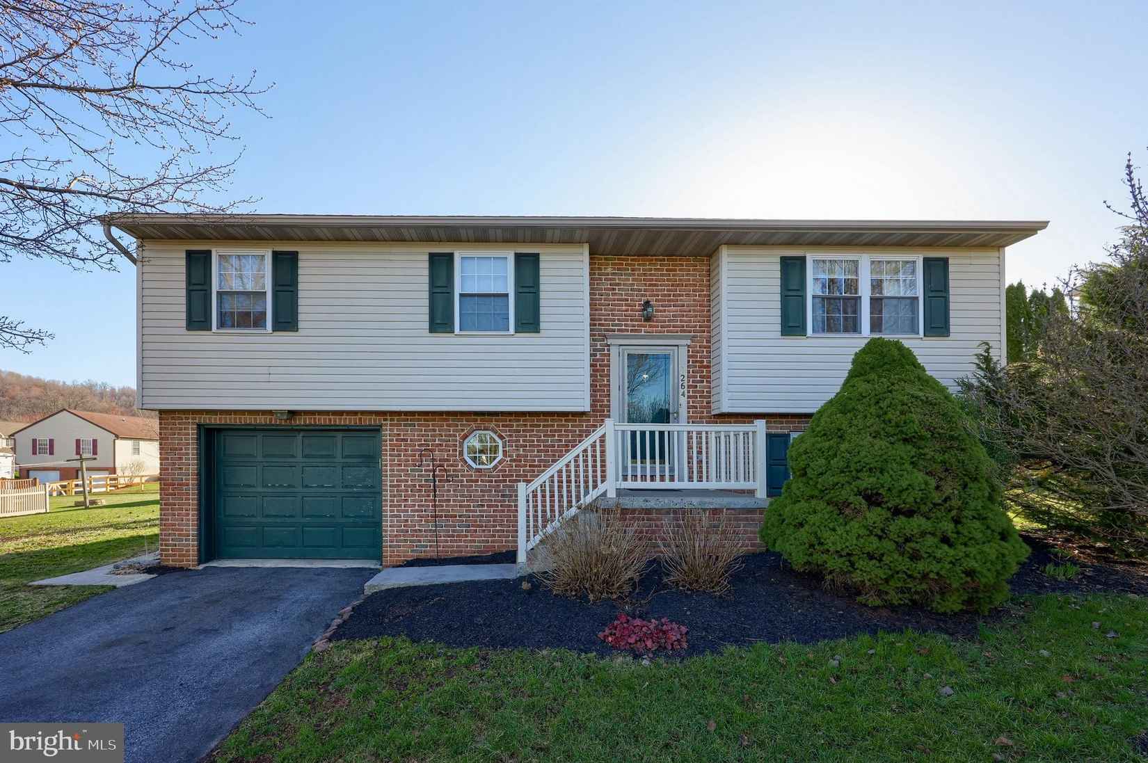 1264 Ml St  