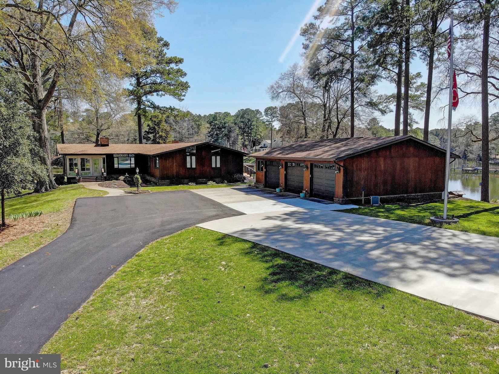 162 KINGS Orch Ln  