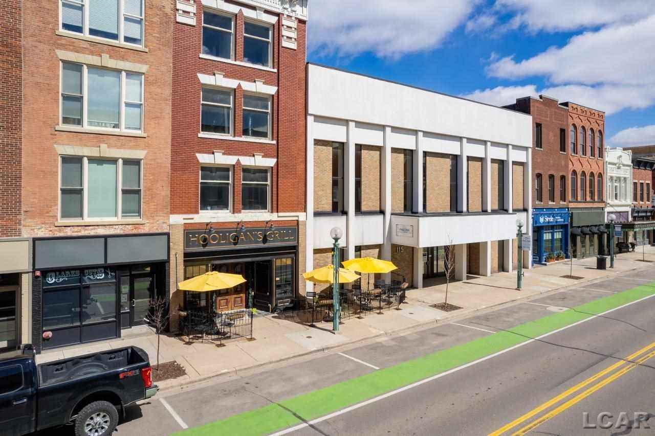 113 E Maumee  
