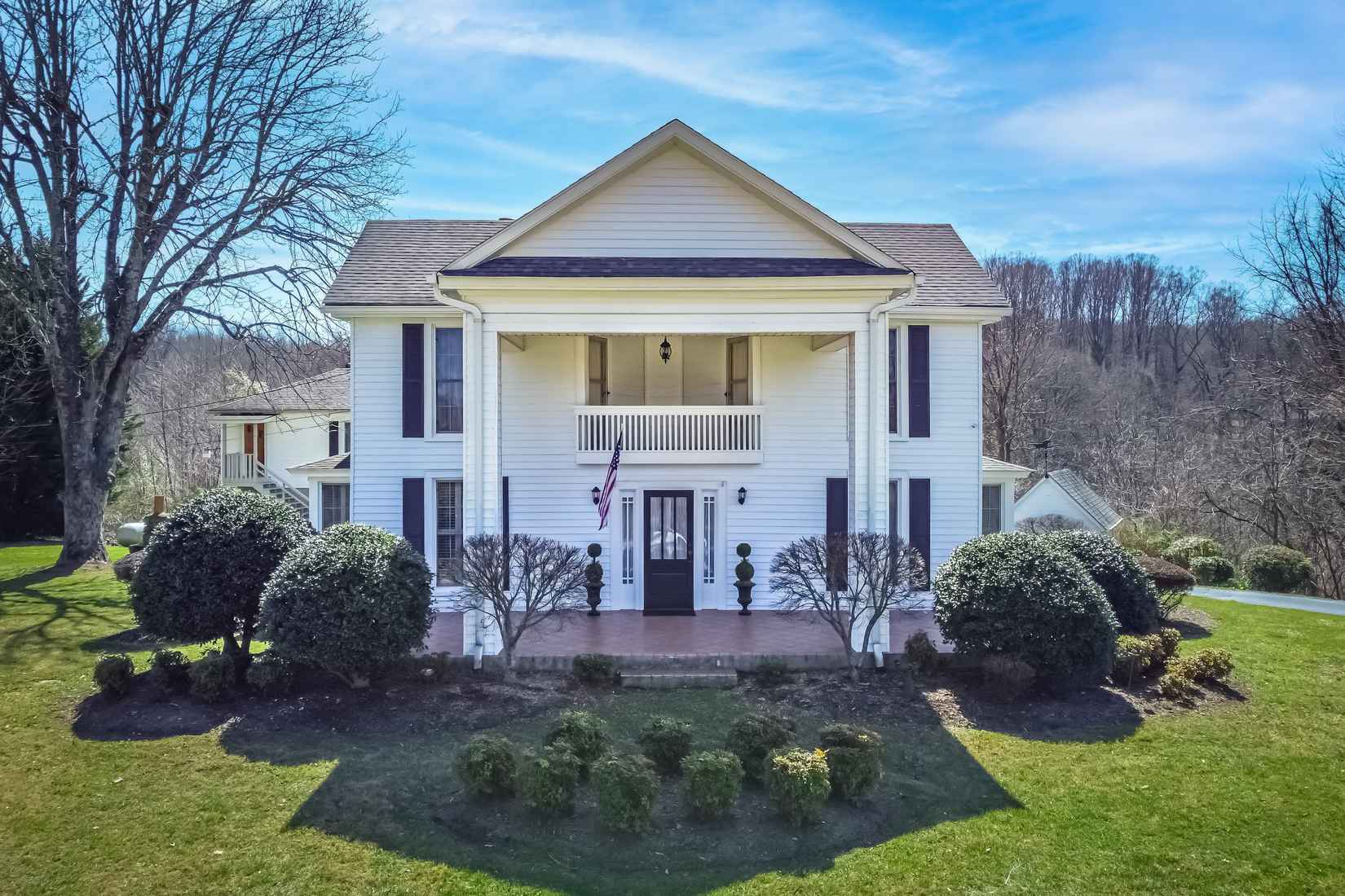 30 Old Pisgah Hwy  