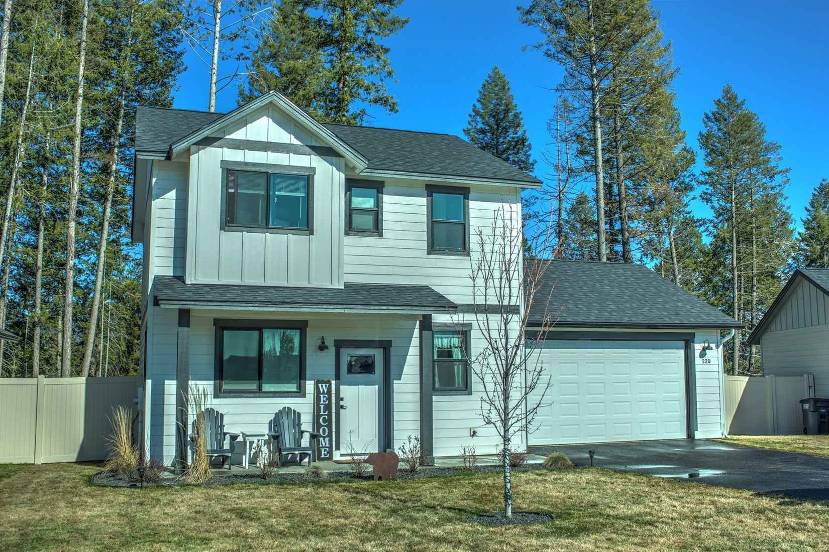 220 Rimrock Ct  