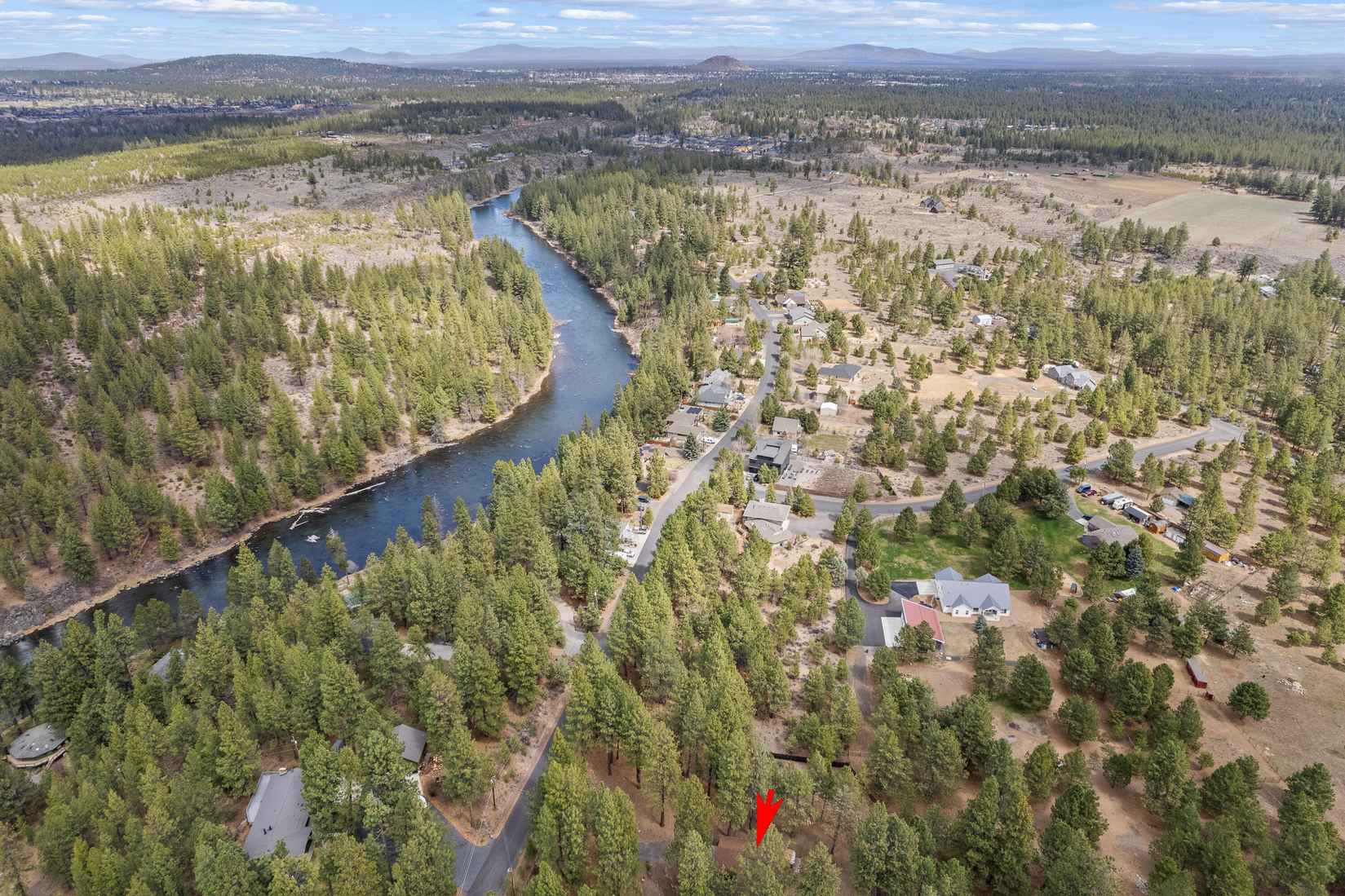 60640 River Bnd Dr  