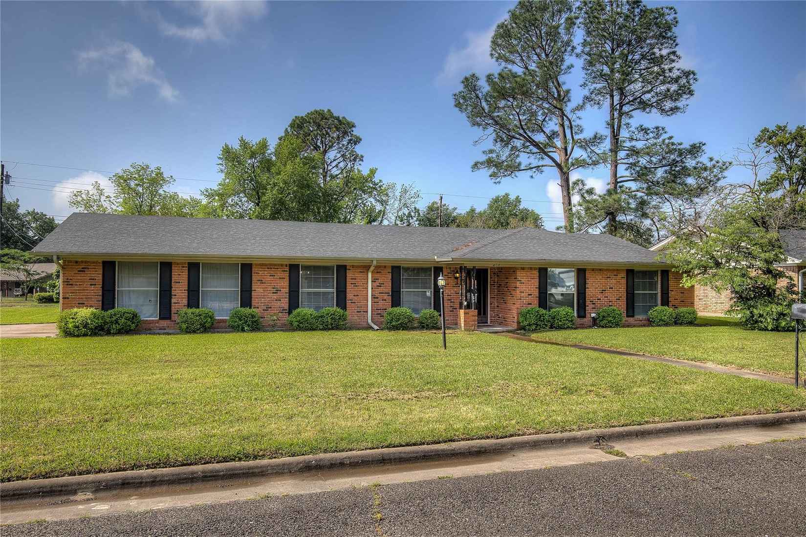 408 Merrell Dr  