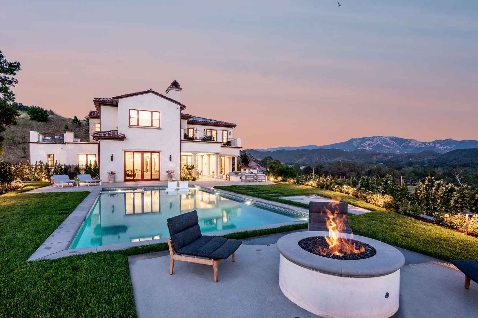 26793 Mulholland Hwy  