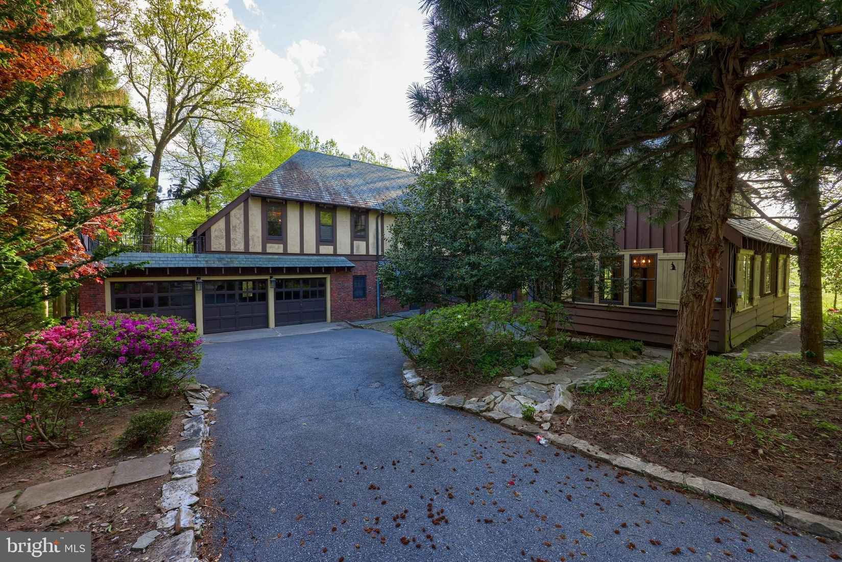 697 N GALEN HALL Rd  