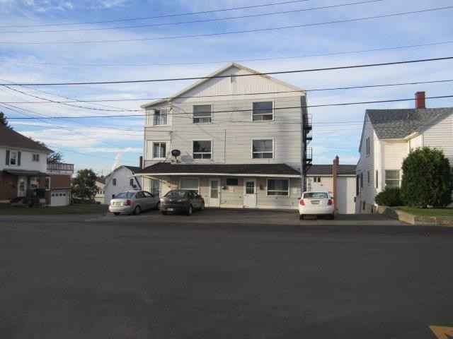 352 Saint Thomas St  