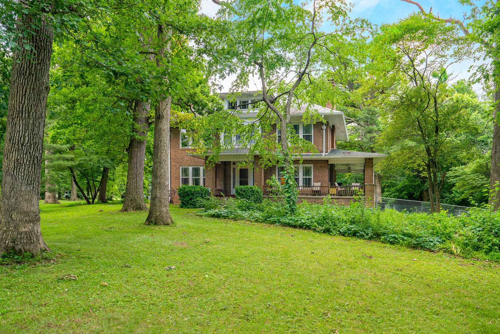250 Veronia Dr  