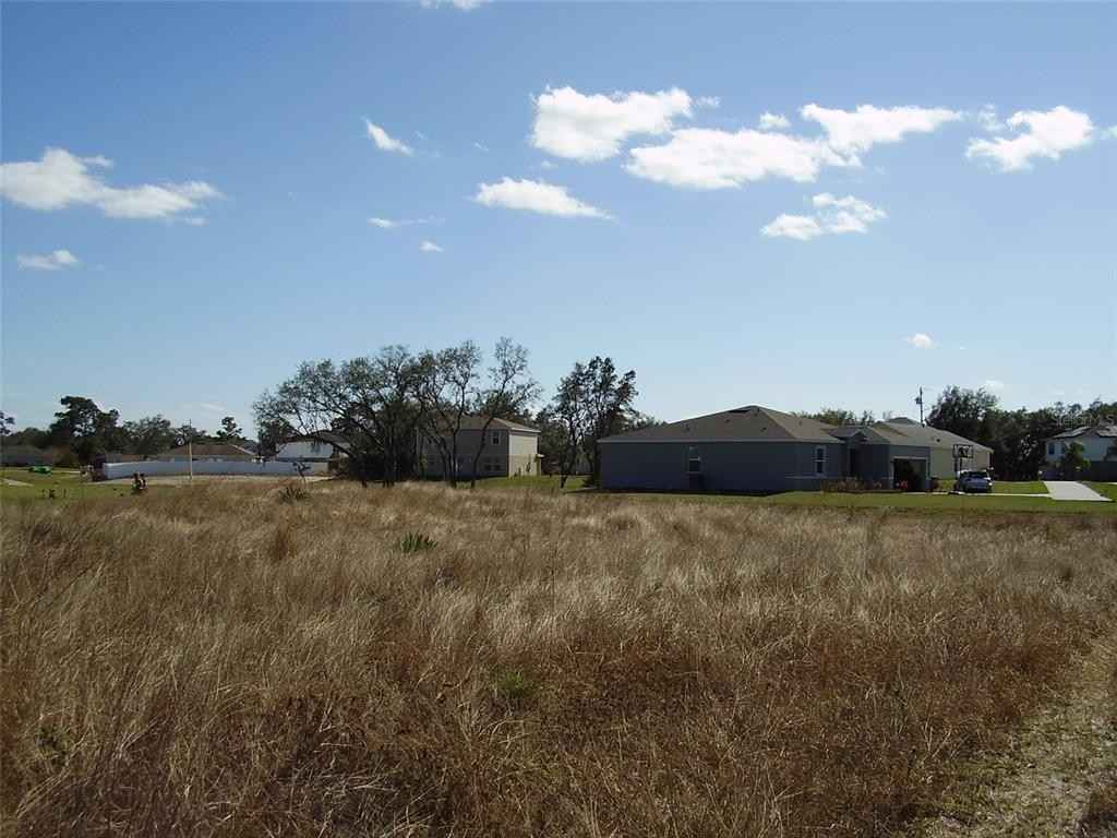 1943 MANATEE Dr  