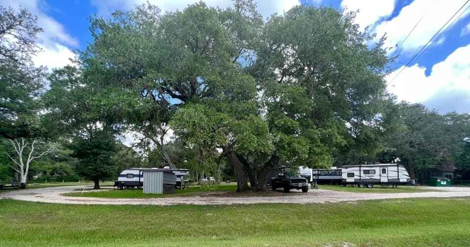 350 Cr 442 Old Texas Hwy 35  