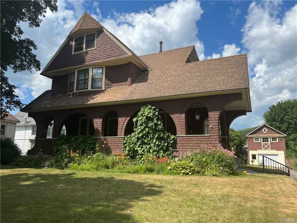 114 Maple St  