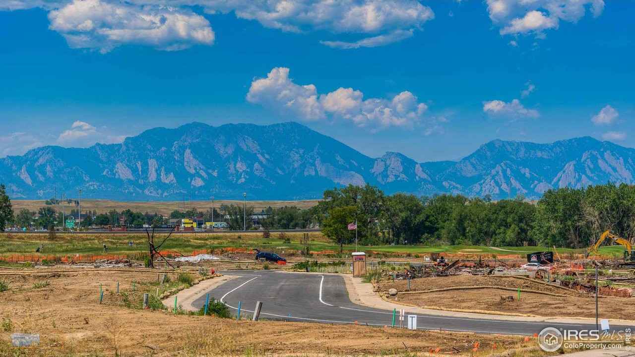 941 Saint Andrews Ln  