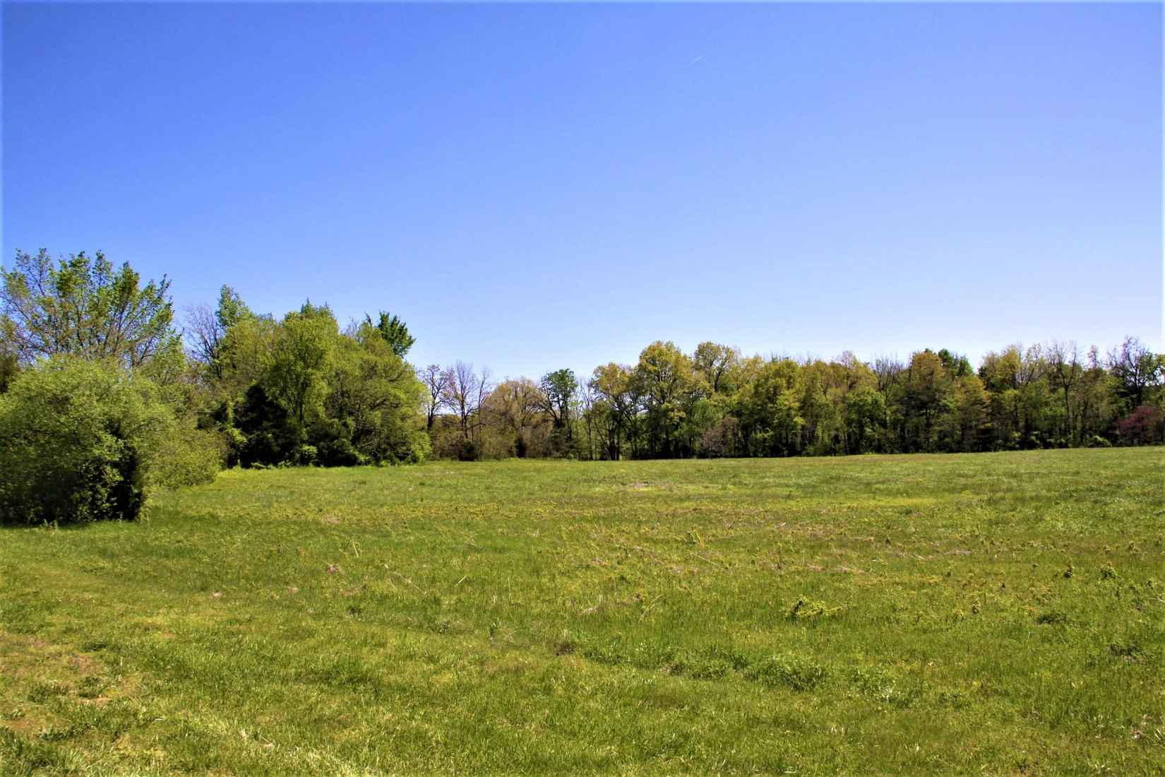 13 4 ac Eastwood Dr  