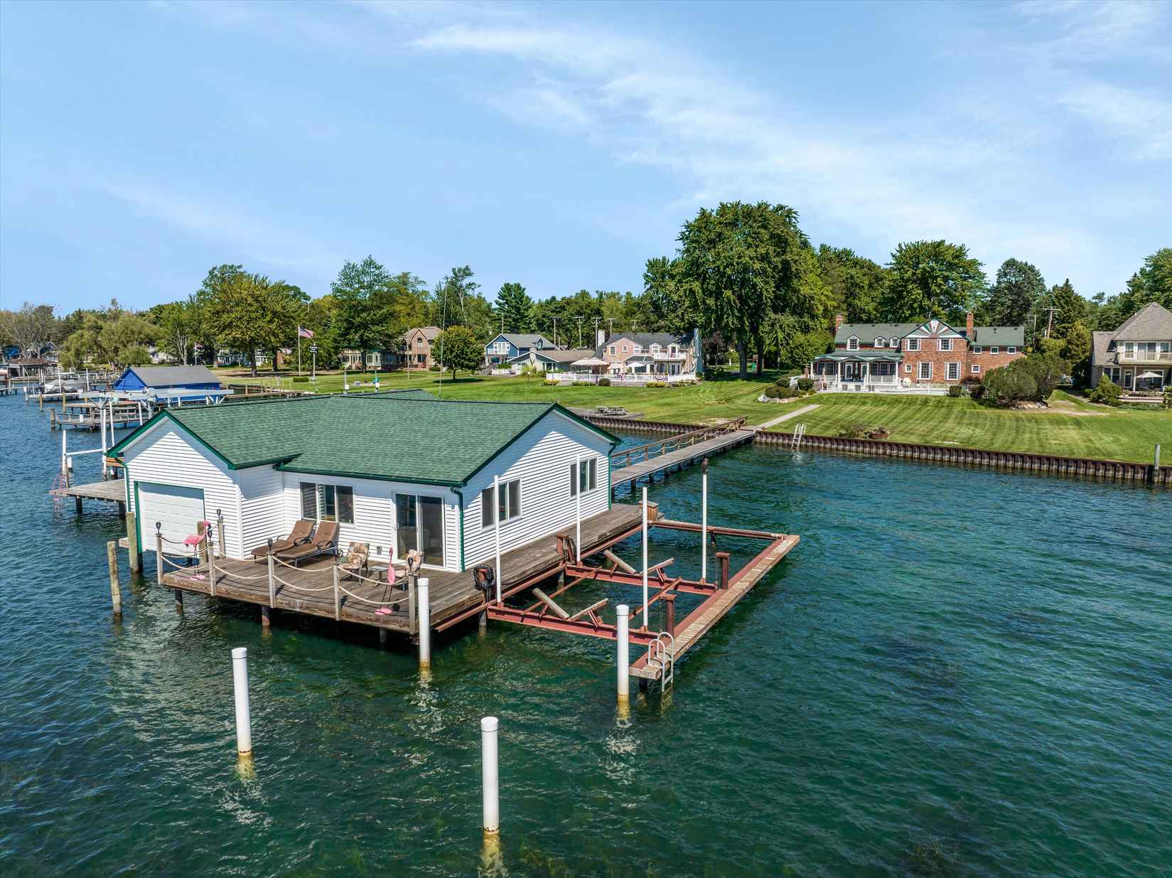 2703 Pointe Tremble RD  