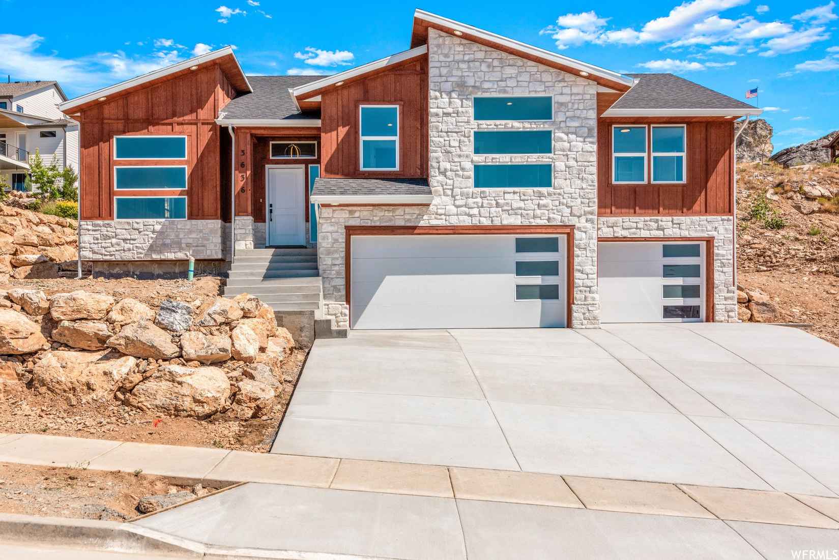 3636 N 175  