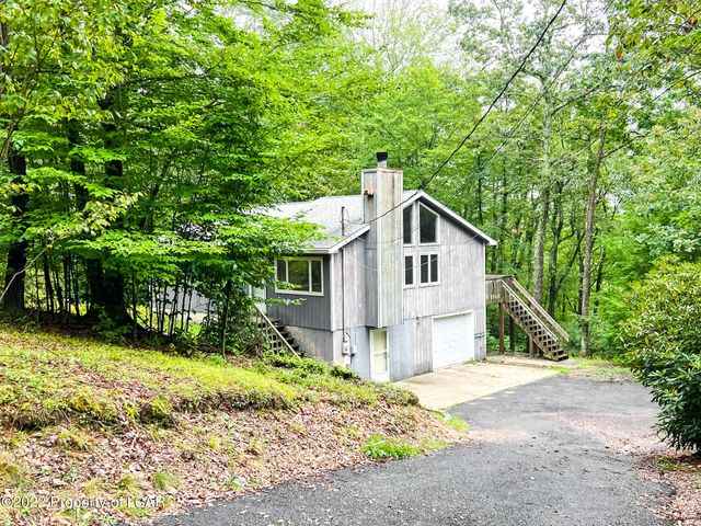 64 Rhododendron Rd  