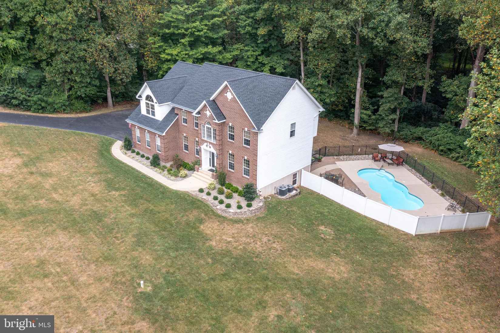 3150 Queensberry Dr  