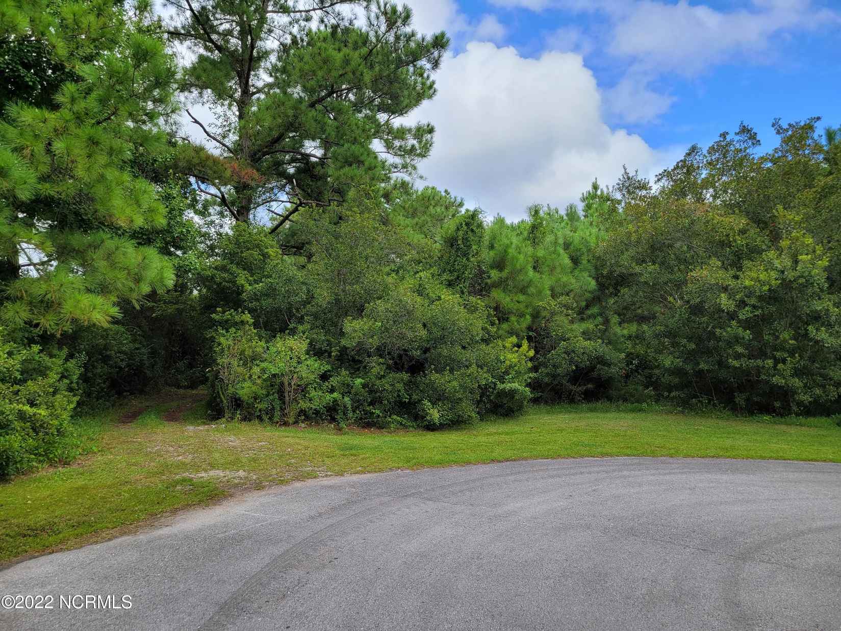 215 Oak Dr  