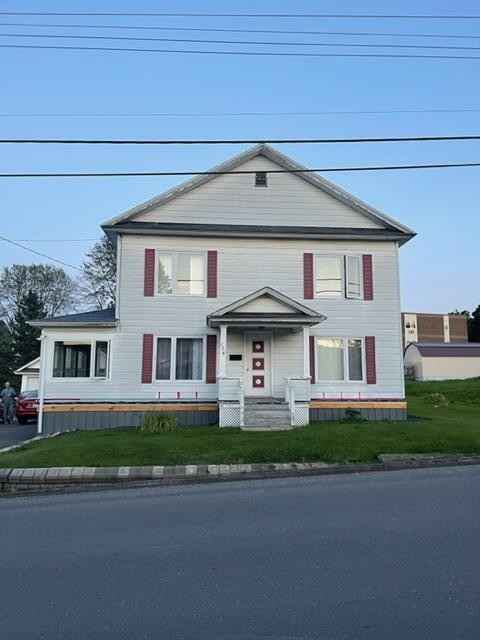 134 11th Ave  