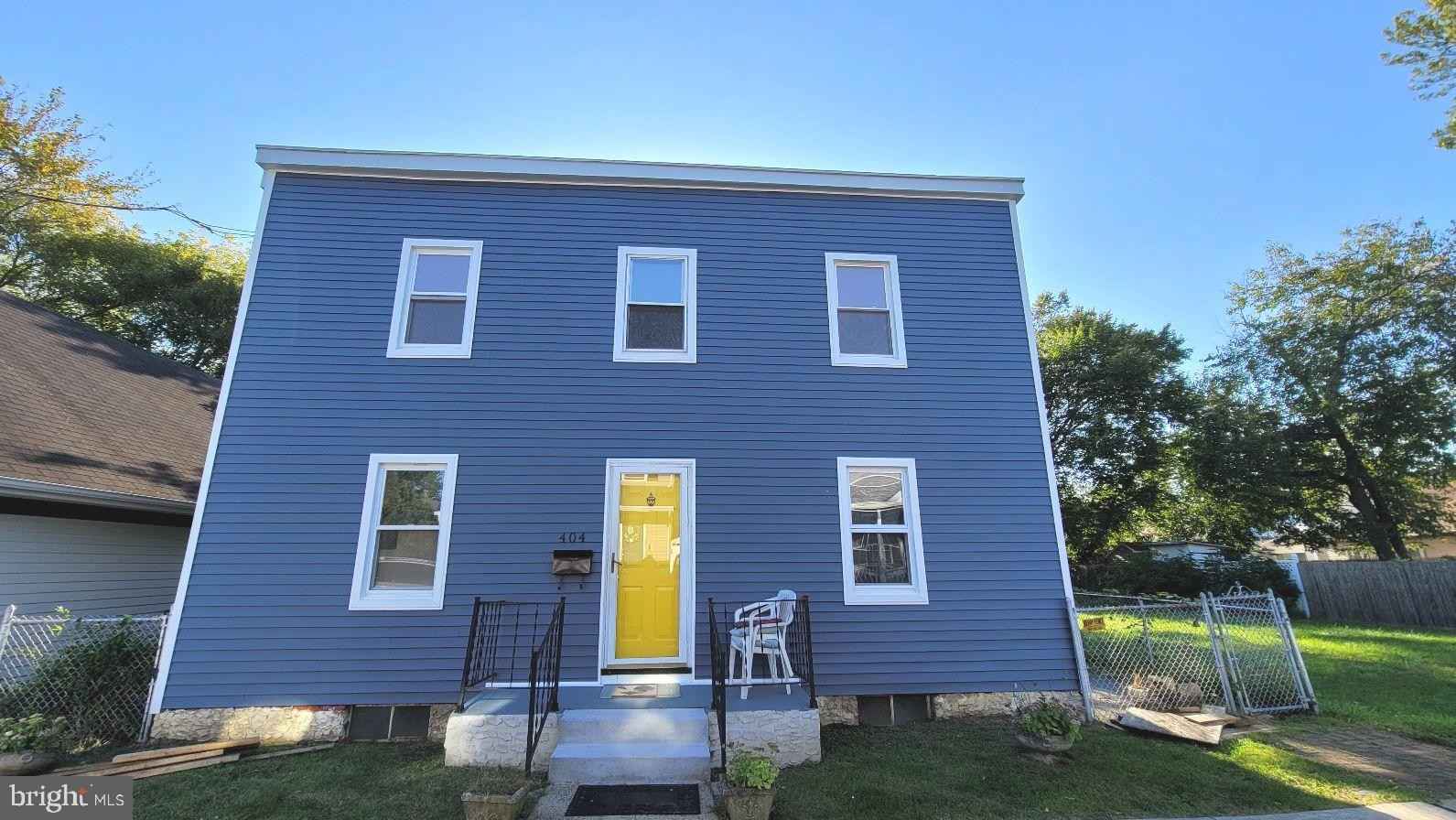 404 Carpenter St  