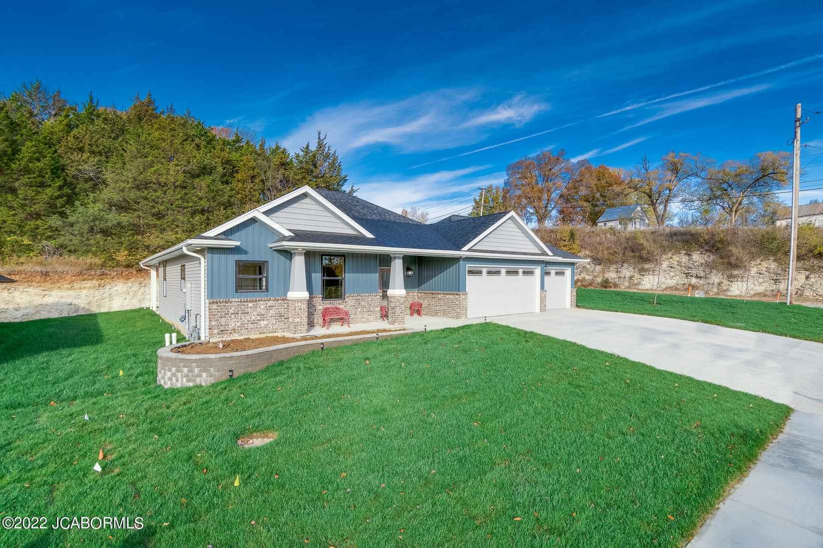 101 NASH CT  